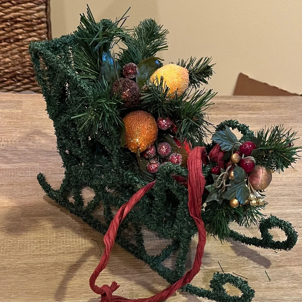 Santa’s Sleigh Decoration